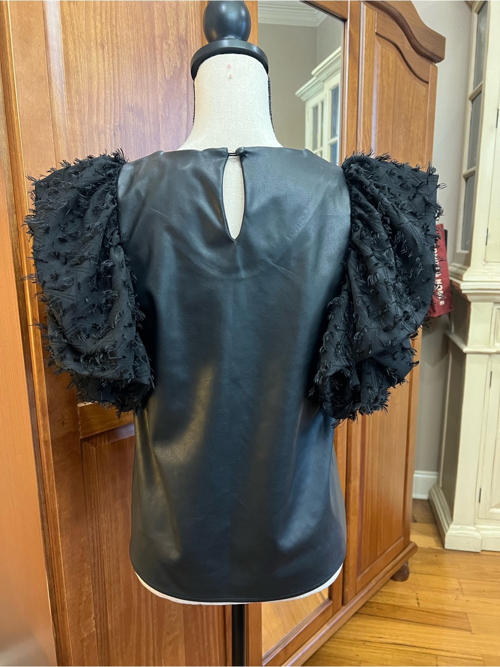 THML Black Faux Leather Flutter Sleeve Top - Picture 4 of 6